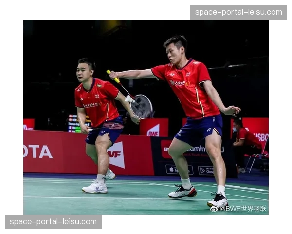 世界羽联修订发球规则,明确“1.15米”固定高度判罚标准。 世界羽联修订发球规则,明确“1.15米”固定高度判罚标准。